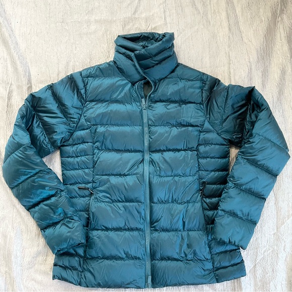 All in Motion Women's Metallic Blue Packable Puffer Jacket - Picture 2 of 13